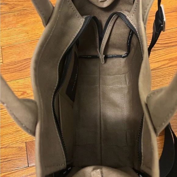 Marc Jacobs Brown Tote Bag with White Lettering - Picture 3 of 3